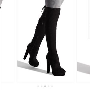 Meet your Posher, Jamelly